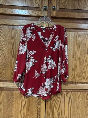 Maurices 1X Red Floral Blouse Plus Size Flowy V Neck Long Sleeve Boho Top